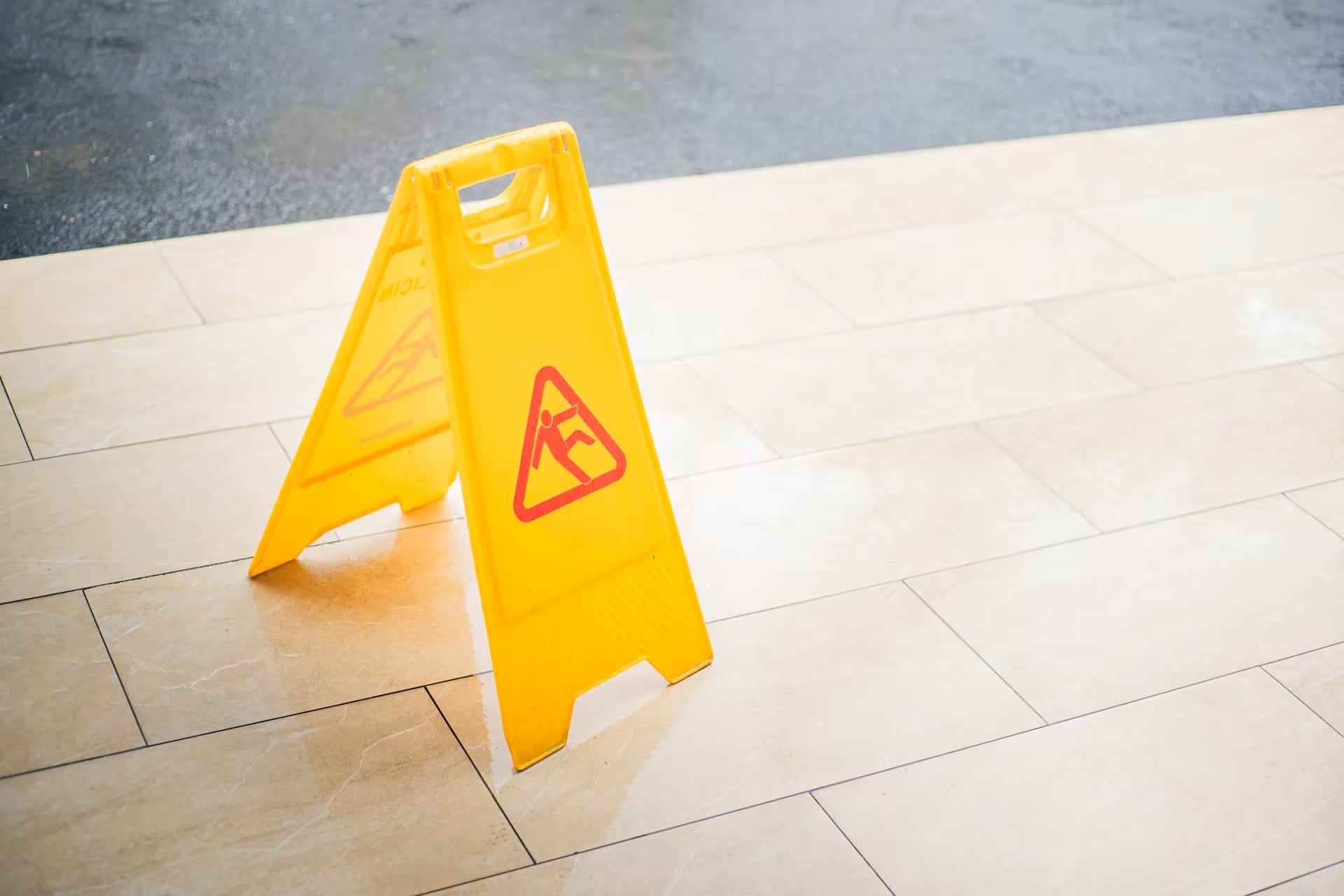 Miami slip and fall attorney and personal injury lawyers helping clients
